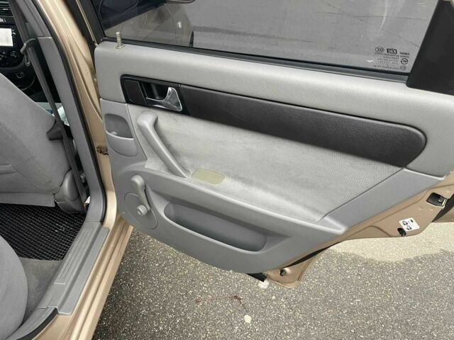 Бежевый Шевроле Лачетти, объемом двигателя 1.8 л и пробегом 212 тыс. км за 4200 $, фото 12 на Automoto.ua