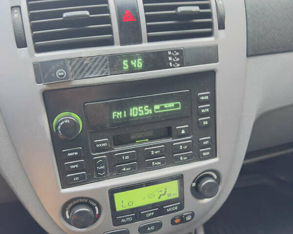 Бежевый Шевроле Лачетти, объемом двигателя 1.8 л и пробегом 184 тыс. км за 3999 $, фото 9 на Automoto.ua