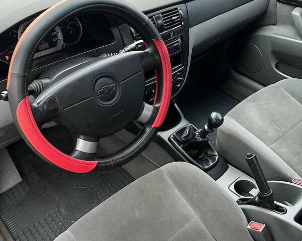 Бежевый Шевроле Лачетти, объемом двигателя 1.6 л и пробегом 169 тыс. км за 2850 $, фото 17 на Automoto.ua