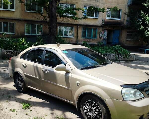 Бежевый Шевроле Лачетти, объемом двигателя 1.6 л и пробегом 296 тыс. км за 4000 $, фото 2 на Automoto.ua