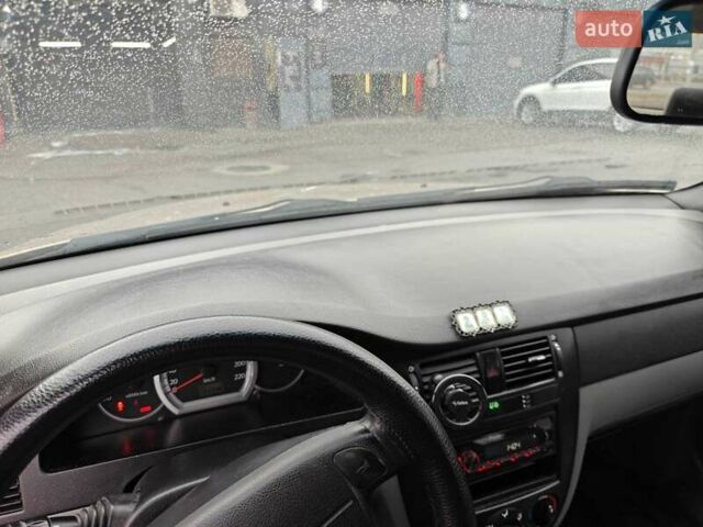 Шевроле Лачетти 2005 в Киеве на Automoto.ua Бежевый Шевроле Лачетти, объемом двигателя 1.6 л и пробегом 283 тыс. км за 4000 $, фото 15 на Automoto.ua