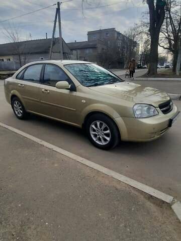 Бежевый Шевроле Лачетти, объемом двигателя 1.8 л и пробегом 390 тыс. км за 4300 $, фото 2 на Automoto.ua