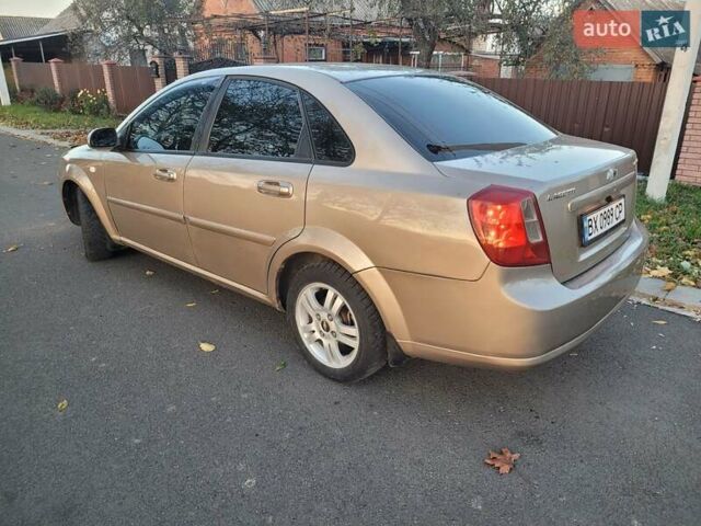 Бежевый Шевроле Лачетти, объемом двигателя 1.6 л и пробегом 195 тыс. км за 3300 $, фото 4 на Automoto.ua