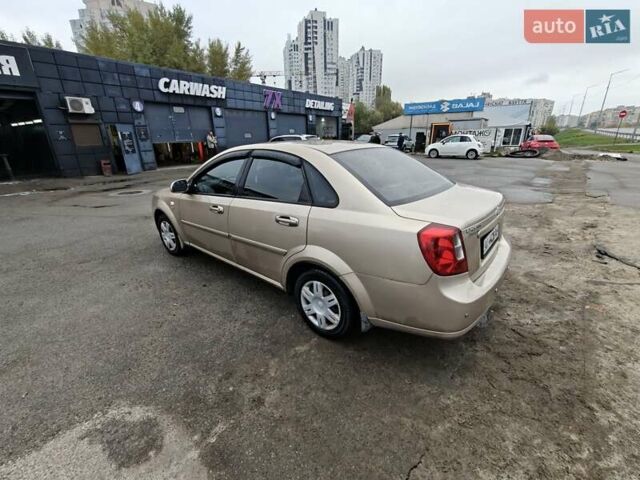 Шевроле Лачетти 2005 в Киеве на Automoto.ua Бежевый Шевроле Лачетти, объемом двигателя 1.6 л и пробегом 283 тыс. км за 4000 $, фото 5 на Automoto.ua
