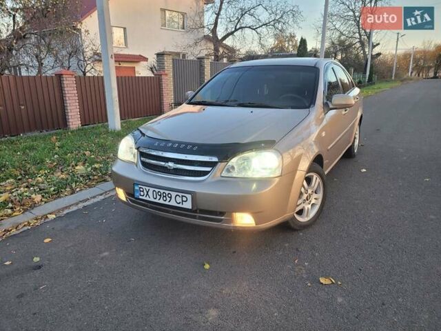 Бежевый Шевроле Лачетти, объемом двигателя 1.6 л и пробегом 195 тыс. км за 3300 $, фото 5 на Automoto.ua