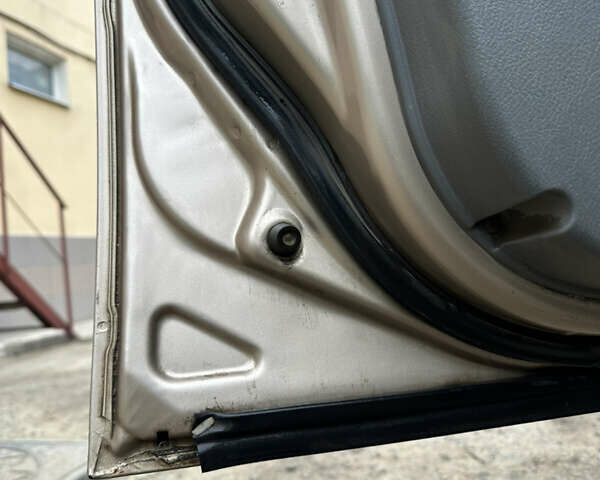 Бежевий Шевроле Лачетті, об'ємом двигуна 1.8 л та пробігом 230 тис. км за 2500 $, фото 10 на Automoto.ua