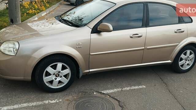 Бежевый Шевроле Лачетти, объемом двигателя 1.8 л и пробегом 257 тыс. км за 4100 $, фото 4 на Automoto.ua