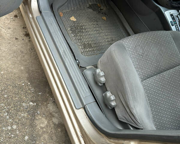 Бежевий Шевроле Лачетті, об'ємом двигуна 1.8 л та пробігом 230 тис. км за 2500 $, фото 15 на Automoto.ua