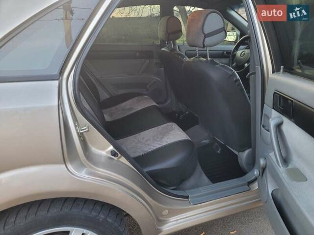 Бежевый Шевроле Лачетти, объемом двигателя 1.6 л и пробегом 195 тыс. км за 3300 $, фото 3 на Automoto.ua