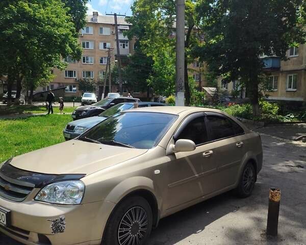 Бежевый Шевроле Лачетти, объемом двигателя 1.6 л и пробегом 296 тыс. км за 4000 $, фото 3 на Automoto.ua