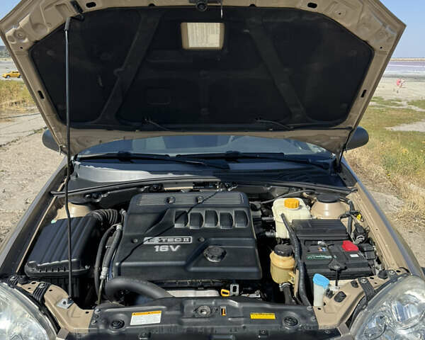 Бежевий Шевроле Лачетті, об'ємом двигуна 1.6 л та пробігом 176 тис. км за 4000 $, фото 8 на Automoto.ua