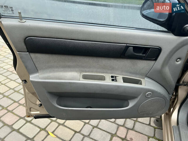 Бежевый Шевроле Лачетти, объемом двигателя 1.6 л и пробегом 169 тыс. км за 2850 $, фото 22 на Automoto.ua