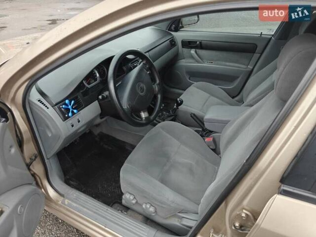 Шевроле Лачетти 2005 в Киеве на Automoto.ua Бежевый Шевроле Лачетти, объемом двигателя 1.6 л и пробегом 283 тыс. км за 4000 $, фото 26 на Automoto.ua