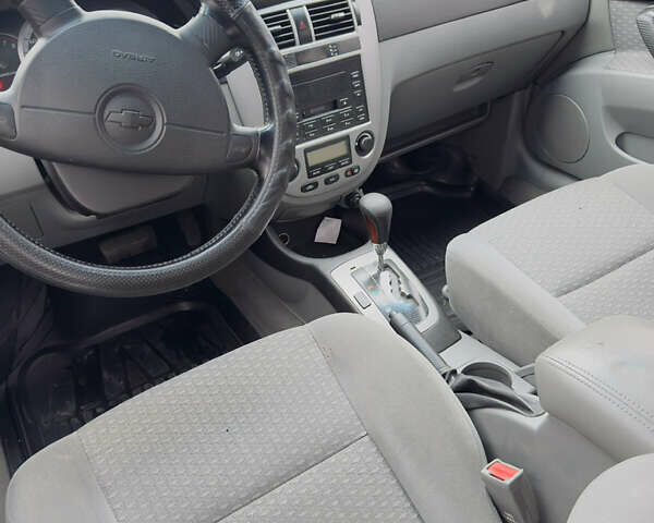 Бежевый Шевроле Лачетти, объемом двигателя 1.8 л и пробегом 184 тыс. км за 3999 $, фото 7 на Automoto.ua