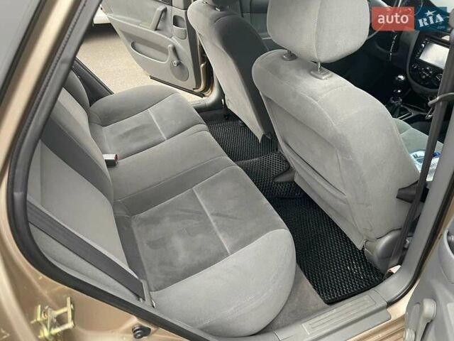 Бежевий Шевроле Лачетті, об'ємом двигуна 1.8 л та пробігом 212 тис. км за 4200 $, фото 8 на Automoto.ua