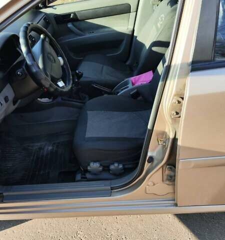 Бежевый Шевроле Лачетти, объемом двигателя 1.6 л и пробегом 167 тыс. км за 5000 $, фото 9 на Automoto.ua