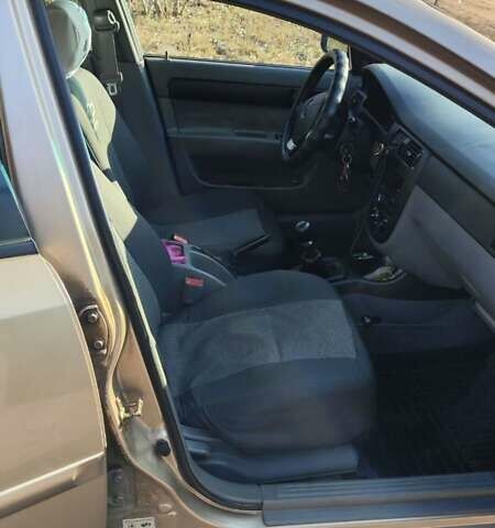 Бежевый Шевроле Лачетти, объемом двигателя 1.6 л и пробегом 167 тыс. км за 5000 $, фото 10 на Automoto.ua