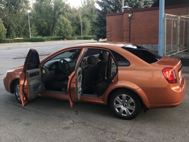 Бежевый Шевроле Лачетти, объемом двигателя 1.8 л и пробегом 280 тыс. км за 4000 $, фото 3 на Automoto.ua