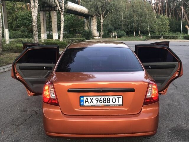 Бежевый Шевроле Лачетти, объемом двигателя 1.8 л и пробегом 280 тыс. км за 4000 $, фото 2 на Automoto.ua