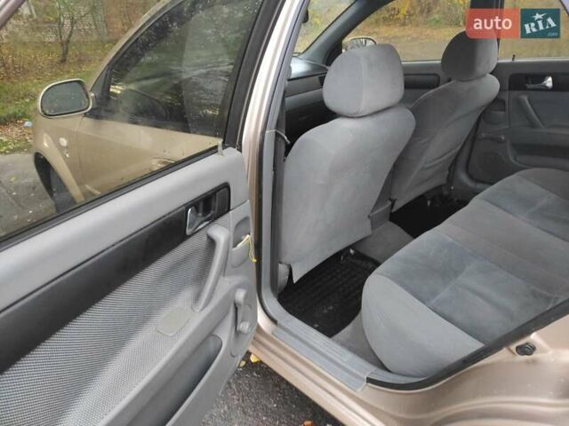 Бежевый Шевроле Лачетти, объемом двигателя 1.8 л и пробегом 212 тыс. км за 3700 $, фото 2 на Automoto.ua