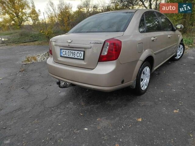 Бежевый Шевроле Лачетти, объемом двигателя 1.8 л и пробегом 212 тыс. км за 3700 $, фото 12 на Automoto.ua