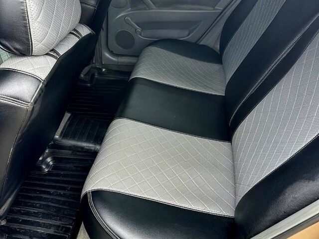 Бежевий Шевроле Лачетті, об'ємом двигуна 1.6 л та пробігом 225 тис. км за 3700 $, фото 6 на Automoto.ua