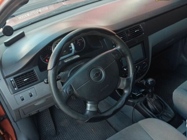 Бежевый Шевроле Лачетти, объемом двигателя 1.6 л и пробегом 203 тыс. км за 3700 $, фото 4 на Automoto.ua