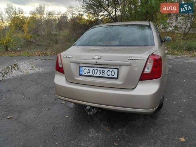 Бежевый Шевроле Лачетти, объемом двигателя 1.8 л и пробегом 212 тыс. км за 3700 $, фото 4 на Automoto.ua