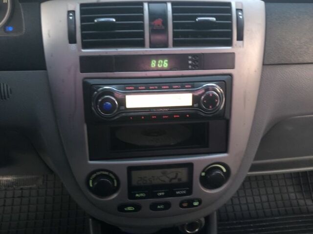 Бежевый Шевроле Лачетти, объемом двигателя 1.8 л и пробегом 280 тыс. км за 4000 $, фото 7 на Automoto.ua