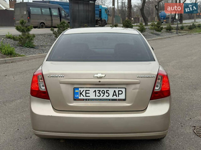 Бежевый Шевроле Лачетти, объемом двигателя 1.6 л и пробегом 230 тыс. км за 4200 $, фото 4 на Automoto.ua