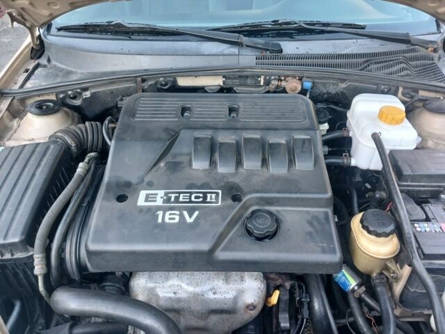 Бежевый Шевроле Лачетти, объемом двигателя 1.6 л и пробегом 315 тыс. км за 3600 $, фото 9 на Automoto.ua