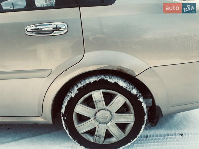 Бежевий Шевроле Лачетті, об'ємом двигуна 1.8 л та пробігом 248 тис. км за 4400 $, фото 5 на Automoto.ua