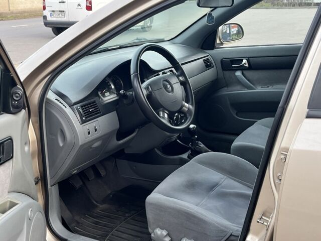 Бежевий Шевроле Лачетті, об'ємом двигуна 1.8 л та пробігом 200 тис. км за 3999 $, фото 7 на Automoto.ua