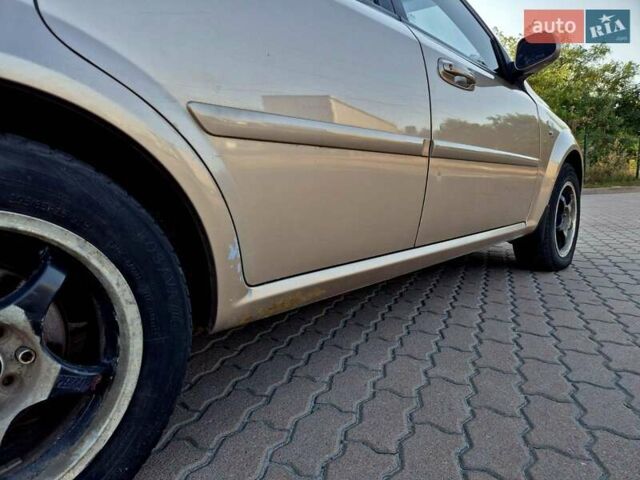 Бежевый Шевроле Лачетти, объемом двигателя 1.8 л и пробегом 233 тыс. км за 4000 $, фото 6 на Automoto.ua