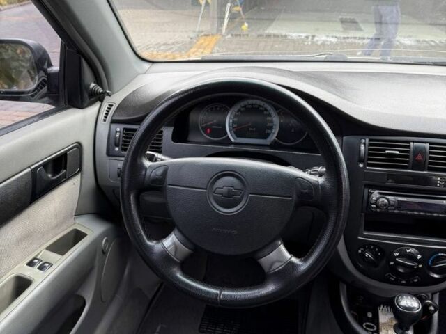 Бежевий Шевроле Лачетті, об'ємом двигуна 1.6 л та пробігом 227 тис. км за 3700 $, фото 11 на Automoto.ua