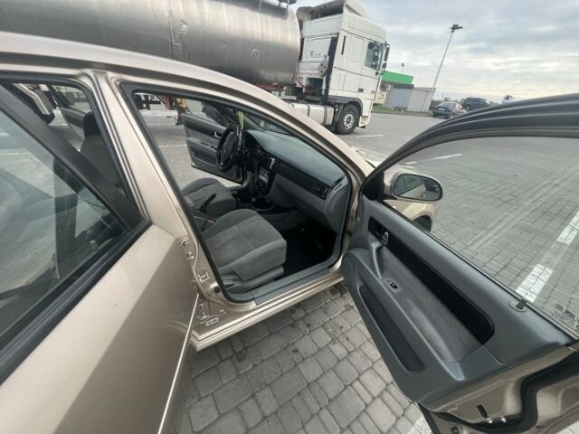 Шевроле Лачетти 2007 в Пирятине на Automoto.ua Бежевый Шевроле Лачетти, объемом двигателя 1.8 л и пробегом 320 тыс. км за 3500 $, фото 13 на Automoto.ua