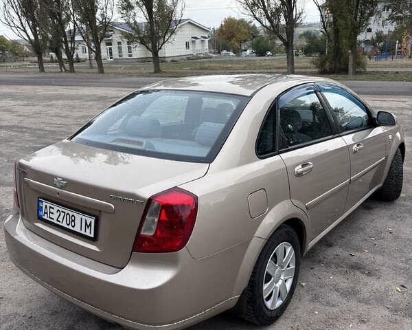 Бежевый Шевроле Лачетти, объемом двигателя 1.8 л и пробегом 250 тыс. км за 4999 $, фото 2 на Automoto.ua