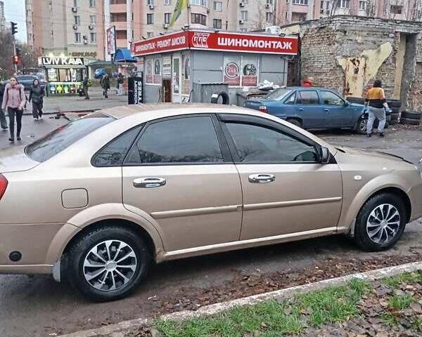Бежевий Шевроле Лачетті, об'ємом двигуна 1.6 л та пробігом 273 тис. км за 3400 $, фото 1 на Automoto.ua
