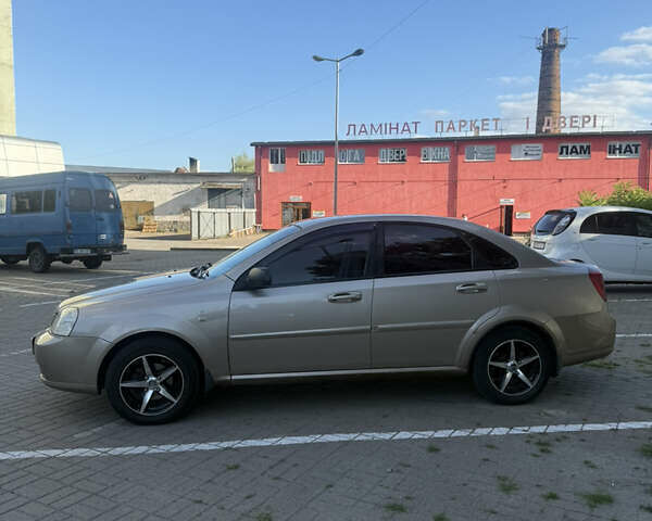 Бежевый Шевроле Лачетти, объемом двигателя 1.6 л и пробегом 260 тыс. км за 3350 $, фото 1 на Automoto.ua