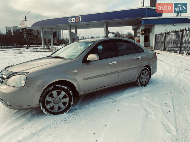 Бежевий Шевроле Лачетті, об'ємом двигуна 1.8 л та пробігом 248 тис. км за 4400 $, фото 1 на Automoto.ua