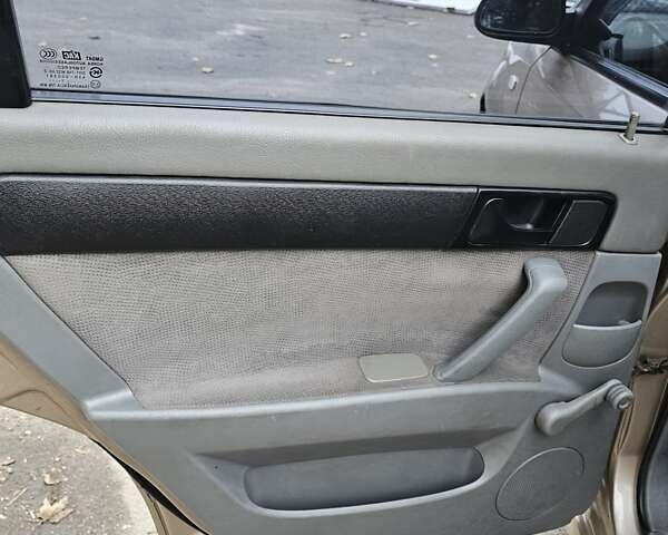 Бежевий Шевроле Лачетті, об'ємом двигуна 1.6 л та пробігом 200 тис. км за 2000 $, фото 13 на Automoto.ua