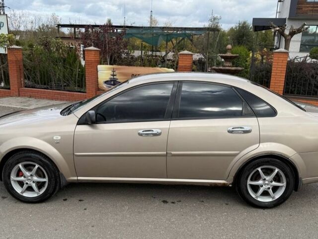 Бежевий Шевроле Лачетті, об'ємом двигуна 1.6 л та пробігом 227 тис. км за 3700 $, фото 4 на Automoto.ua