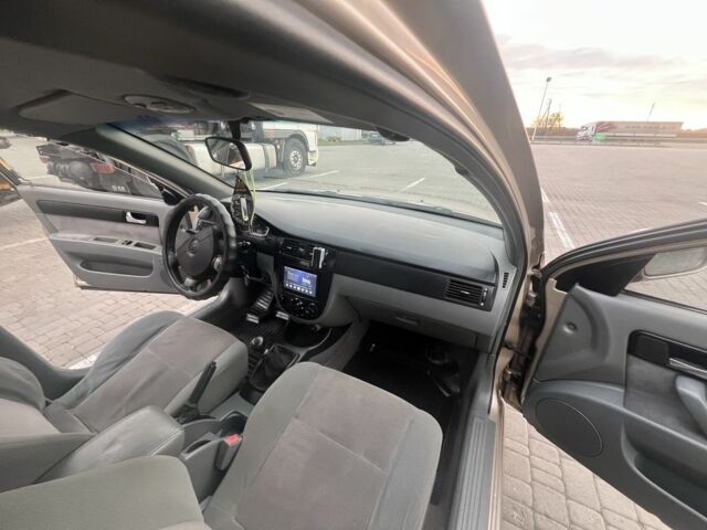 Шевроле Лачетти 2007 в Пирятине на Automoto.ua Бежевый Шевроле Лачетти, объемом двигателя 1.8 л и пробегом 320 тыс. км за 3500 $, фото 14 на Automoto.ua