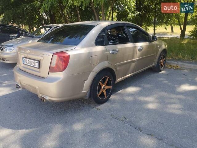 Бежевый Шевроле Лачетти, объемом двигателя 1.8 л и пробегом 282 тыс. км за 3800 $, фото 2 на Automoto.ua