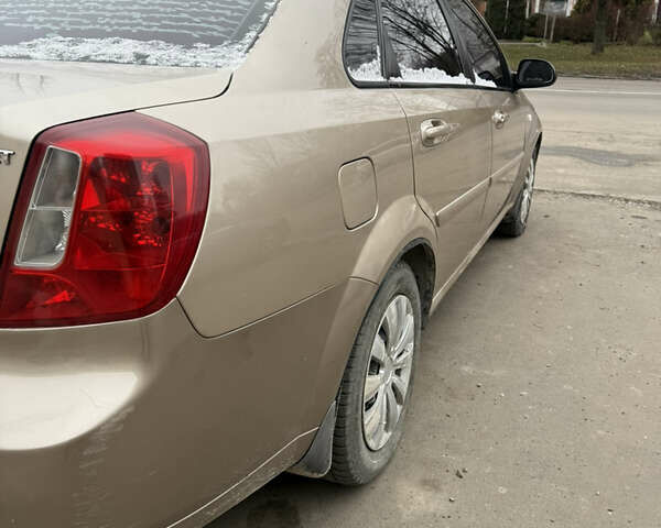 Бежевый Шевроле Лачетти, объемом двигателя 1.6 л и пробегом 260 тыс. км за 3600 $, фото 5 на Automoto.ua