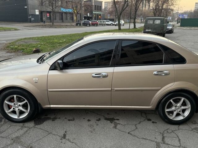 Бежевый Шевроле Лачетти, объемом двигателя 1.6 л и пробегом 228 тыс. км за 4300 $, фото 5 на Automoto.ua