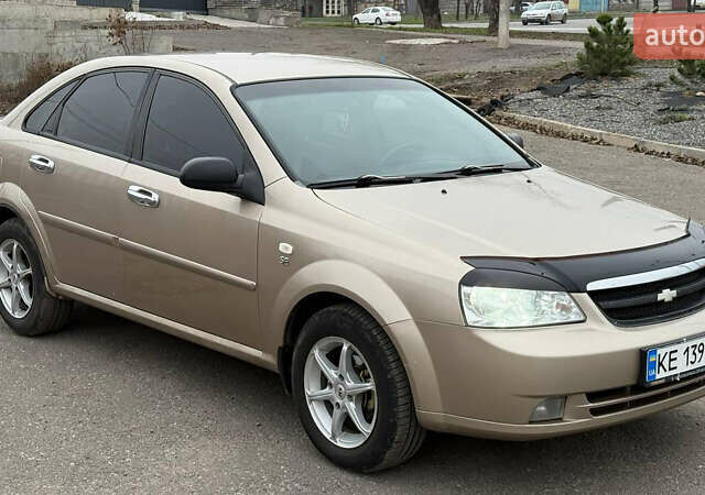 Бежевый Шевроле Лачетти, объемом двигателя 1.6 л и пробегом 230 тыс. км за 4200 $, фото 1 на Automoto.ua