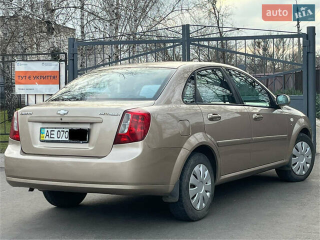 Бежевий Шевроле Лачетті, об'ємом двигуна 1.8 л та пробігом 200 тис. км за 3999 $, фото 5 на Automoto.ua