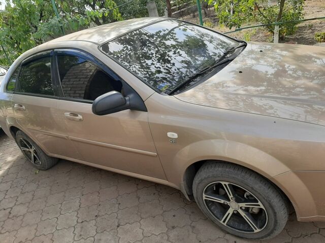 Бежевый Шевроле Лачетти, объемом двигателя 0 л и пробегом 145 тыс. км за 5000 $, фото 4 на Automoto.ua