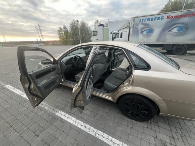 Шевроле Лачетти 2007 в Пирятине на Automoto.ua Бежевый Шевроле Лачетти, объемом двигателя 1.8 л и пробегом 320 тыс. км за 3500 $, фото 9 на Automoto.ua